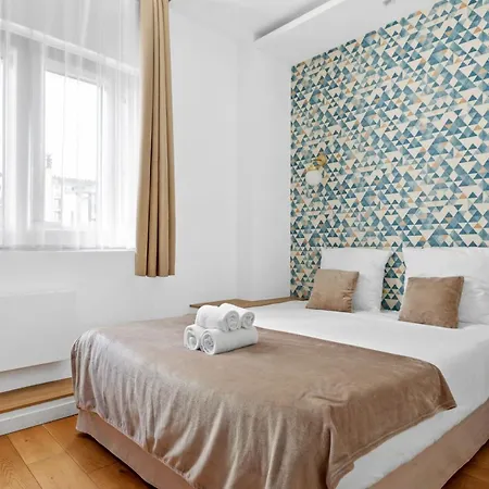 Sublime 4br-12p 아파트